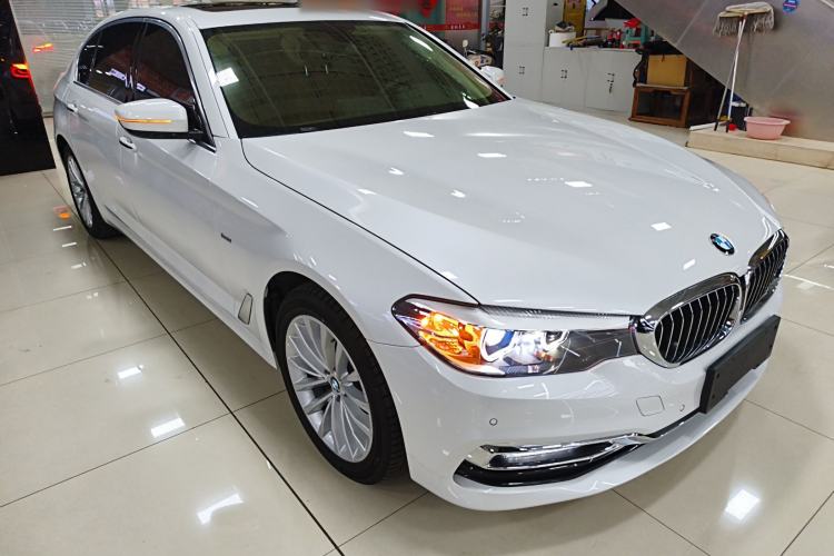 Used BMW 5 Series 2018 525Li Luxury Package Exterior 1