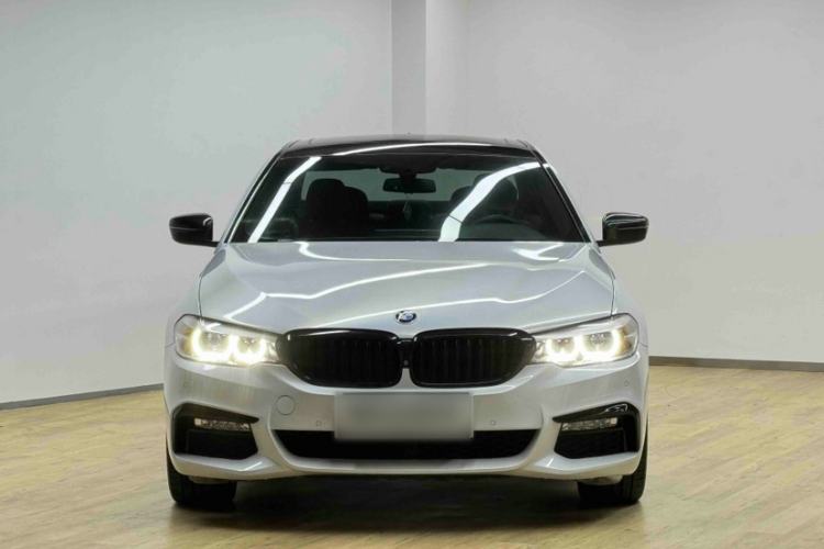 Used BMW 5 Series 2018 Facelifted 530Li xDrive M Sport Package Exterior 1