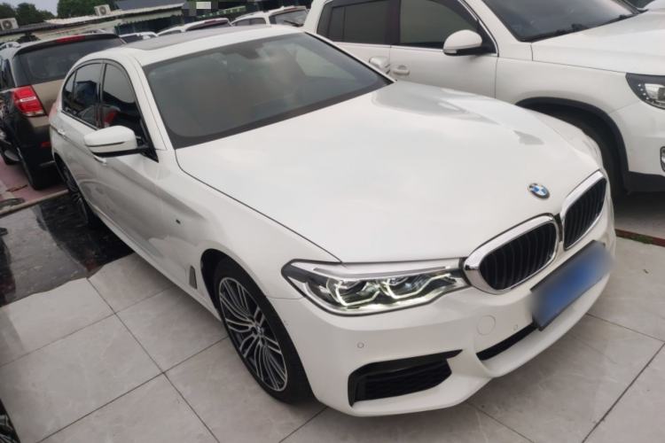Used BMW 5 Series 2018 Restyled 530Li Leading Edition M Sport Package Exterior 1