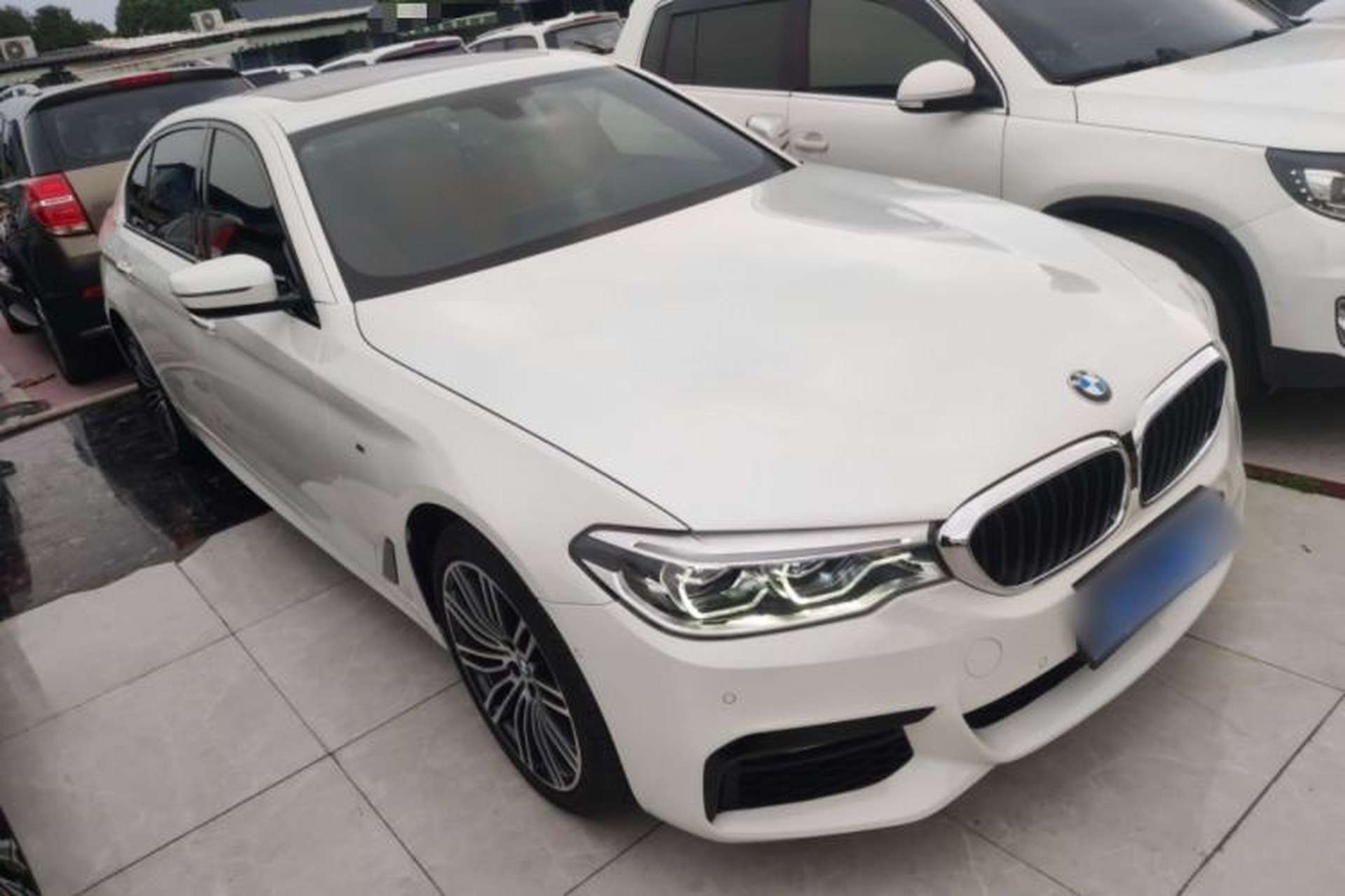 Used BMW 5 Series 2018 Restyled 530Li Leading Edition M Sport Package Exterior 1