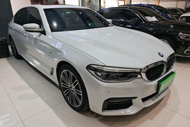Used BMW 5 Series 2018 Restyled 530Li Luxury Edition M Sport Package Exterior 1