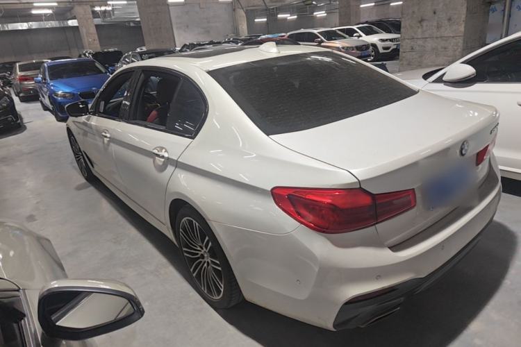 Used BMW 5 Series 2018 530Li Leading Model M Sport Package Exterior 2