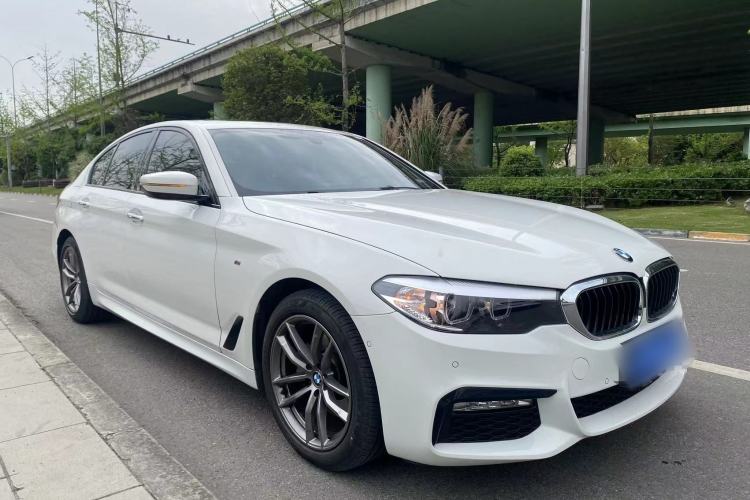 Used BMW 5 Series 2018 525i M Sport Package Exterior 2