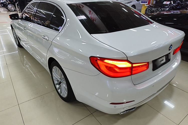 Used BMW 5 Series 2018 525Li Luxury Package Exterior 2