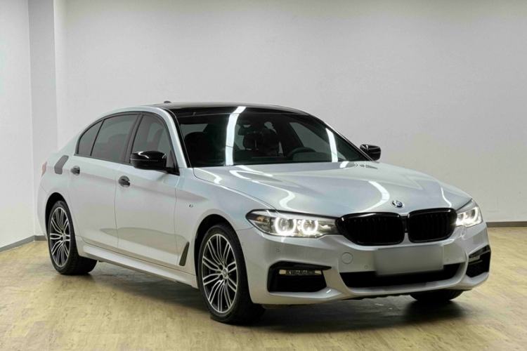 Used BMW 5 Series 2018 Facelifted 530Li xDrive M Sport Package Exterior 2
