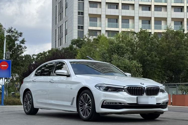 Used BMW 5 Series 2018 Facelifted 530Li Luxury Edition Premium Package Exterior 2