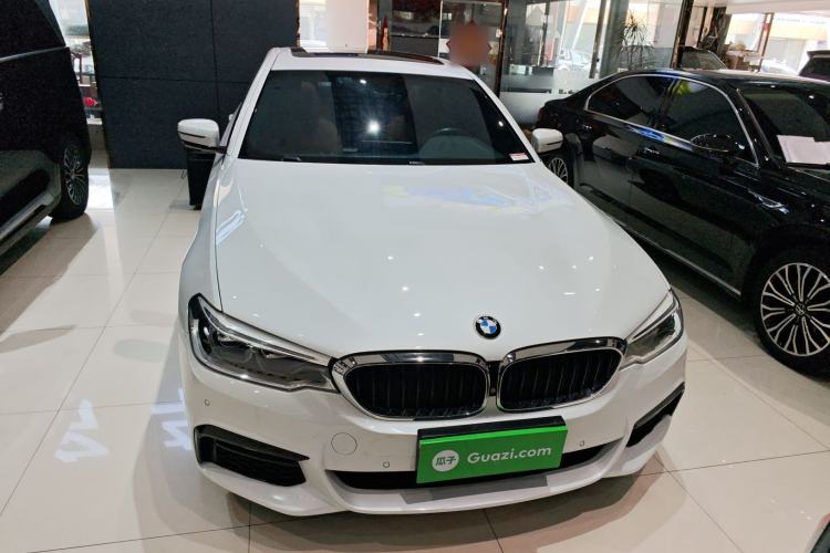 Used BMW 5 Series 2018 Restyled 530Li Luxury Edition M Sport Package Exterior 2