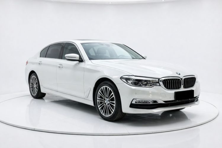 Used BMW 5 Series 2018 Facelifted 530Li Luxury Edition Premium Package Exterior 3