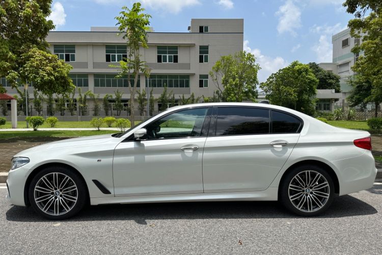 Used BMW 5 Series 2018 Restyled 530Li Leading Edition M Sport Package Exterior 3