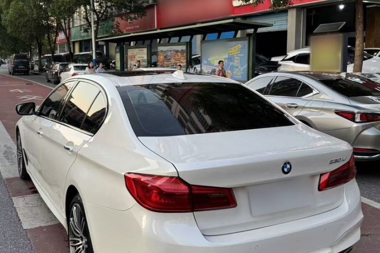 Used BMW 5 Series 2018 530Li Luxury Edition M Sport Package Exterior 3