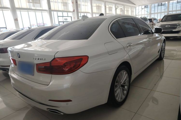 Used BMW 5 Series 2018 530Li Leading Edition Luxury Package Exterior 3
