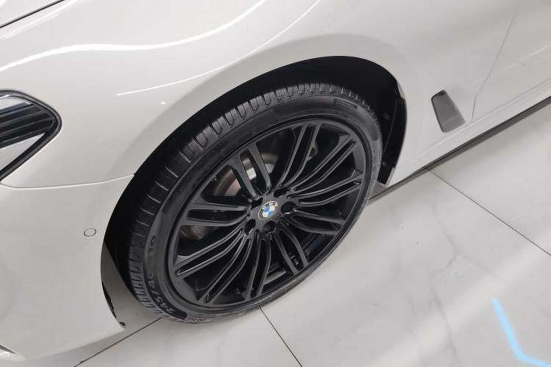 Used BMW 5 Series 2018 530Li Luxury Edition M Sport Package Exterior 4