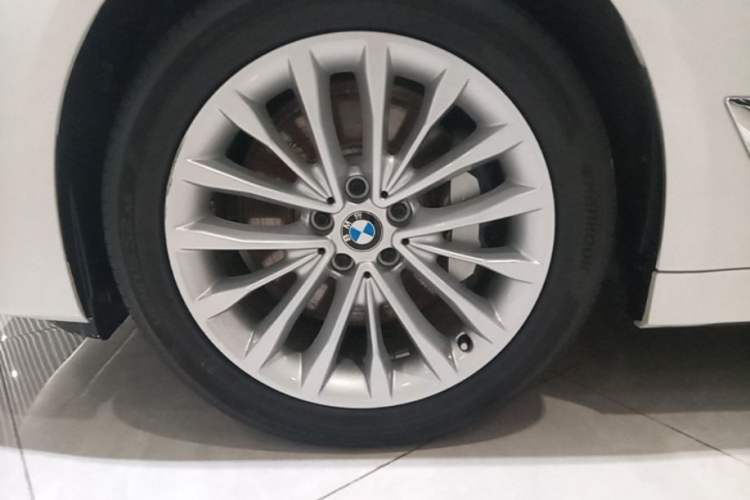 Used BMW 5 Series 2018 Revised Version 530Li Leading Edition Luxury Package Exterior 4