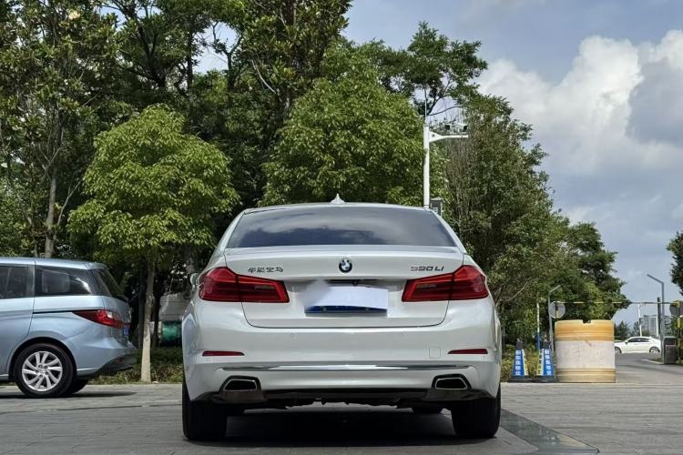 Used BMW 5 Series 2018 Facelifted 530Li Luxury Edition Premium Package Exterior 4