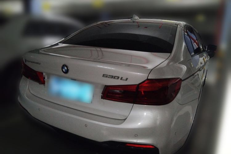 Used BMW 5 Series 2018 Restyled 530Li Luxury Edition M Sport Package Exterior 5