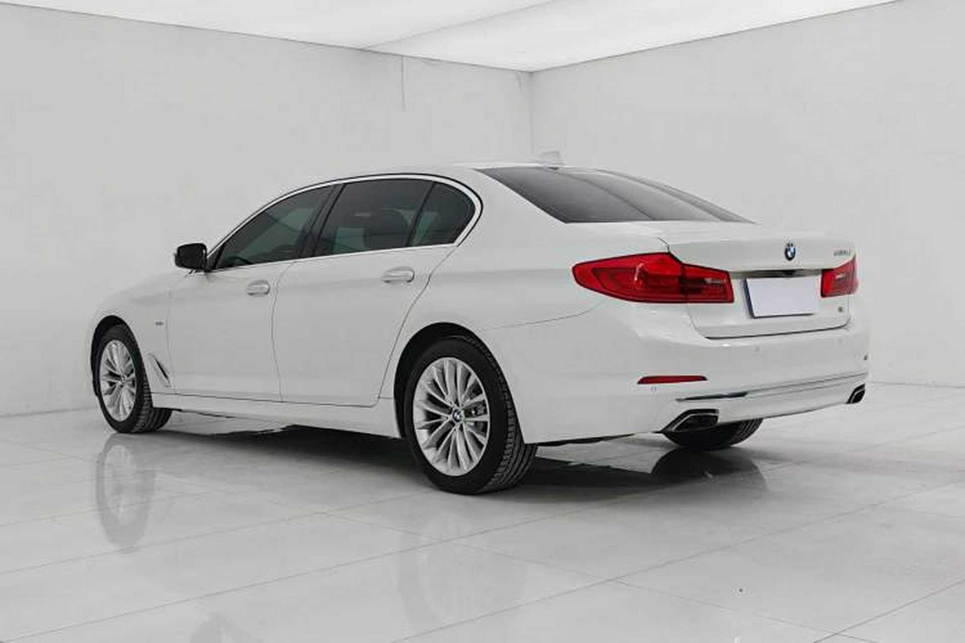 Used BMW 5 Series 2018 525Li Luxury Package Exterior 5