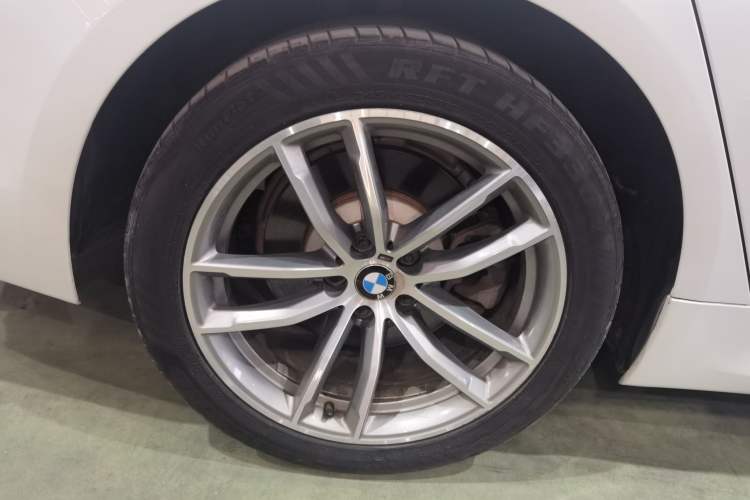 Used BMW 5 Series 2018 525Li M Sport Package Exterior 5