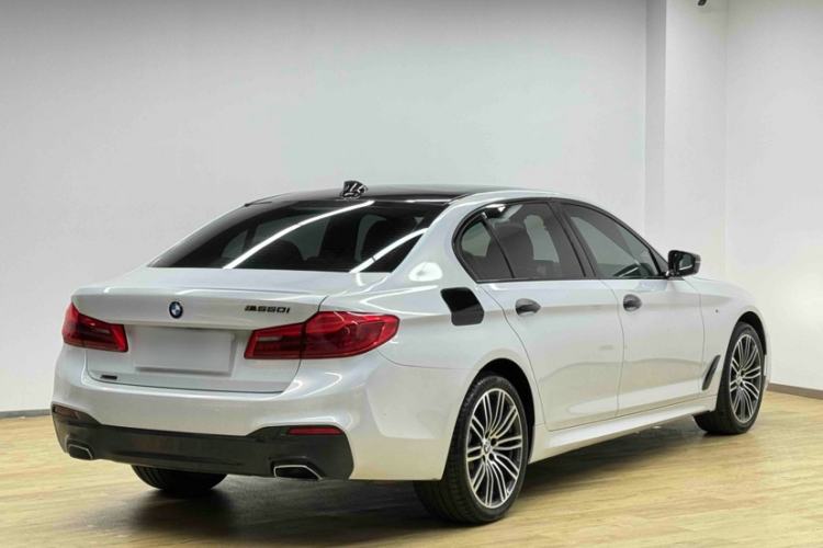 Used BMW 5 Series 2018 Facelifted 530Li xDrive M Sport Package Exterior 5