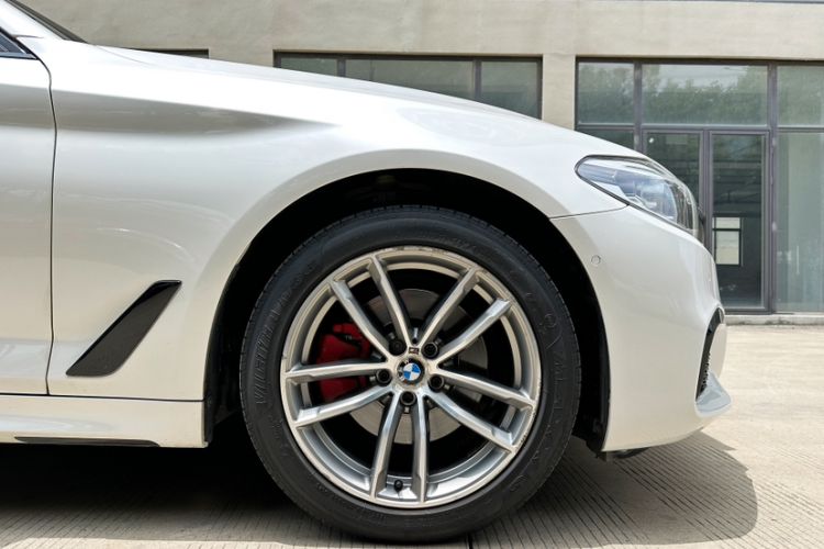 Used BMW 5 Series 2018 525Li M Sport Package Exterior 5