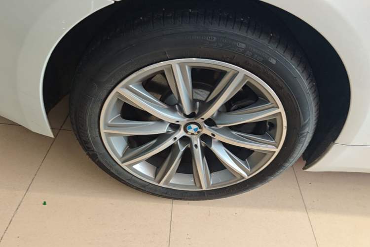Used BMW 5 Series 2018 528Li Launch Special Edition Exterior 5