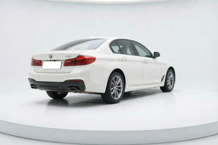 Used BMW 5 Series 2018 525i M Sport Package Exterior 5