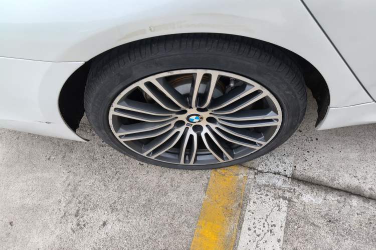 Used BMW 5 Series 2018 530Li Luxury Edition M Sport Package Exterior 5