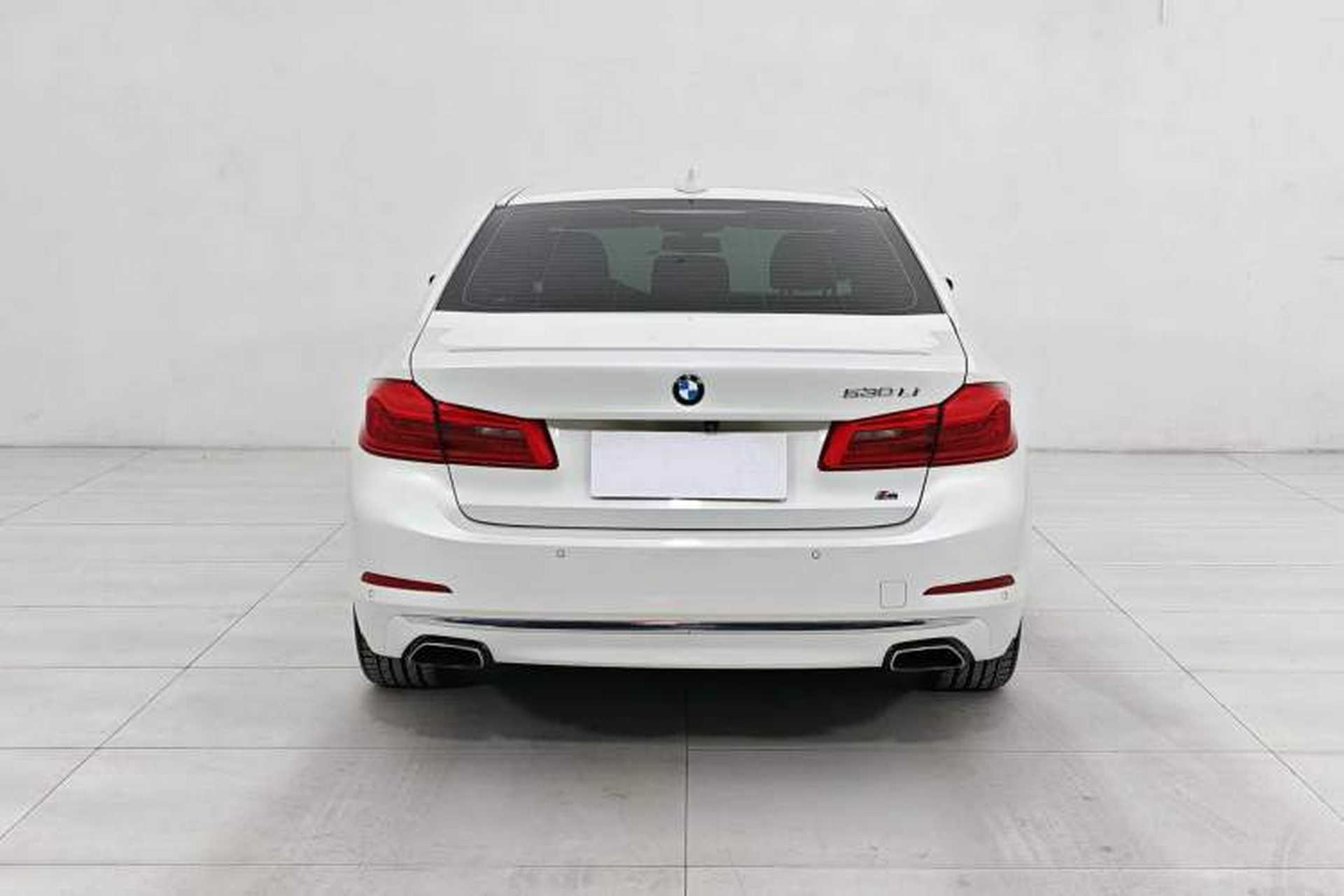 Used BMW 5 Series 2018 525Li Luxury Package Exterior 6