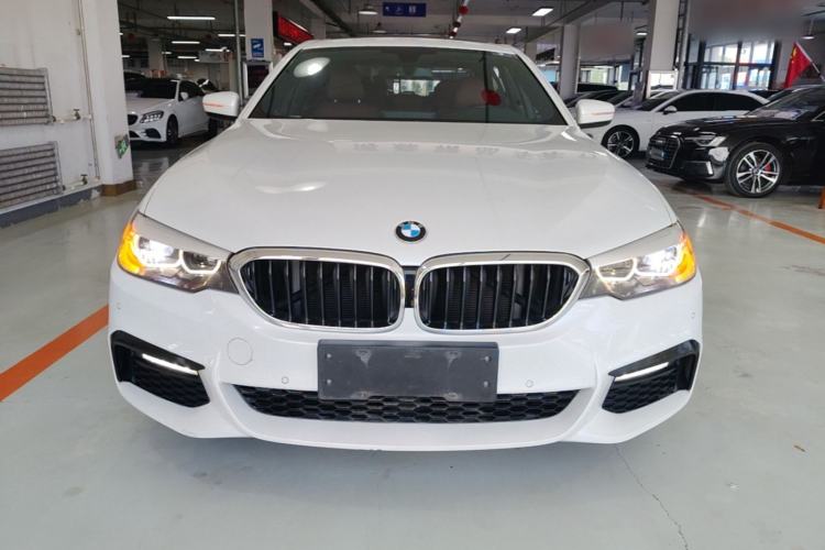 Used BMW 5 Series 2018 Facelifted 530Li xDrive M Sport Package Front