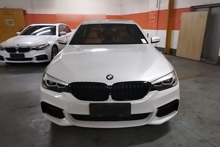 Used BMW 5 Series 2018 Restyled 530Li Leading Edition M Sport Package Front