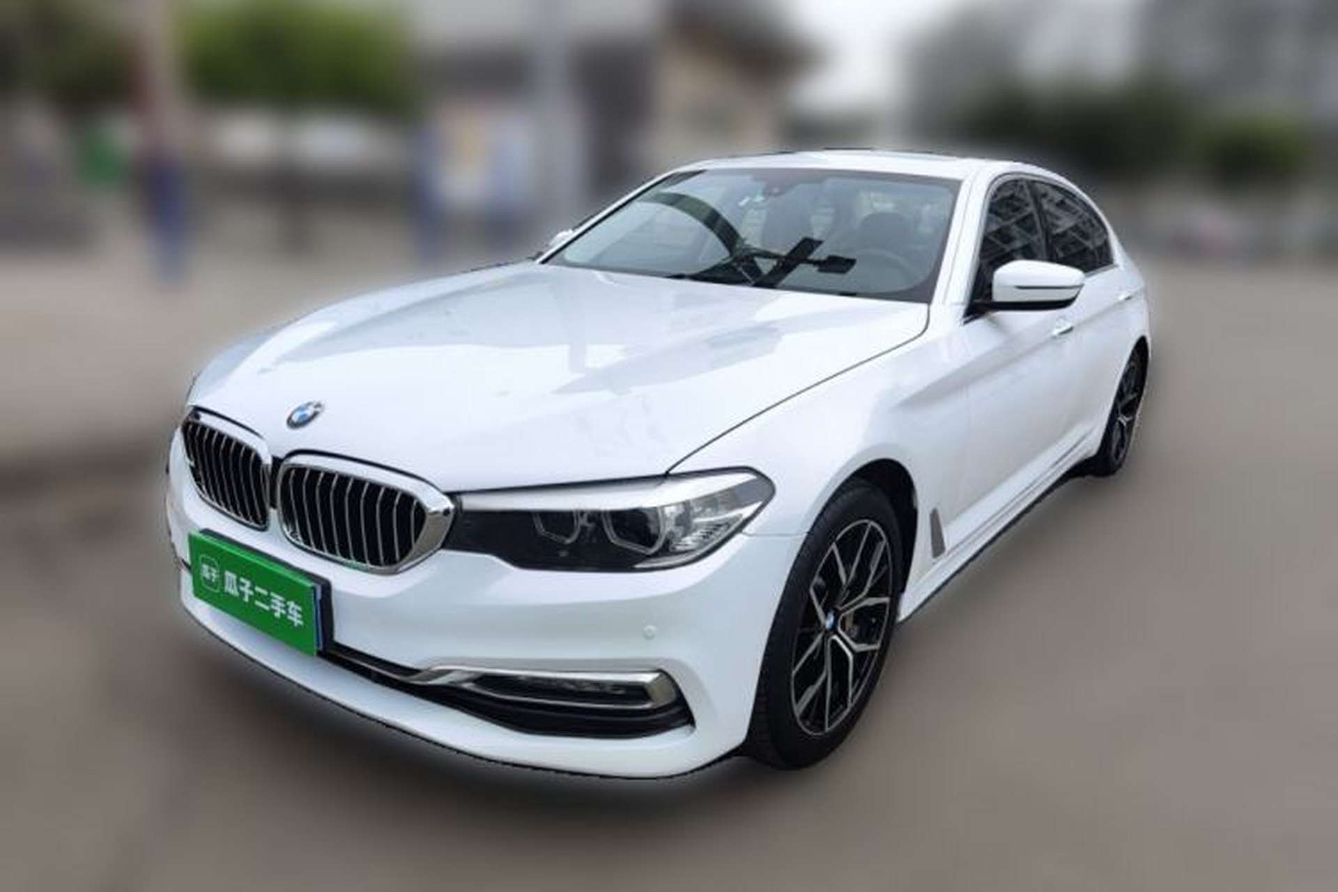 Used BMW 5 Series 2018 530Li Leading Edition Luxury Package Front Left 45 Deg