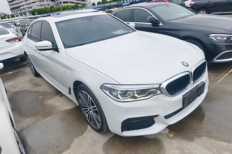 Used BMW 5 Series 2018 Restyled 530Li Luxury Edition M Sport Package Front Right 45 Deg