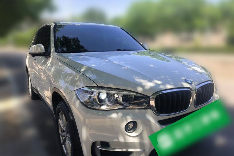 Used BMW 5 Series  Front Right 45 Deg