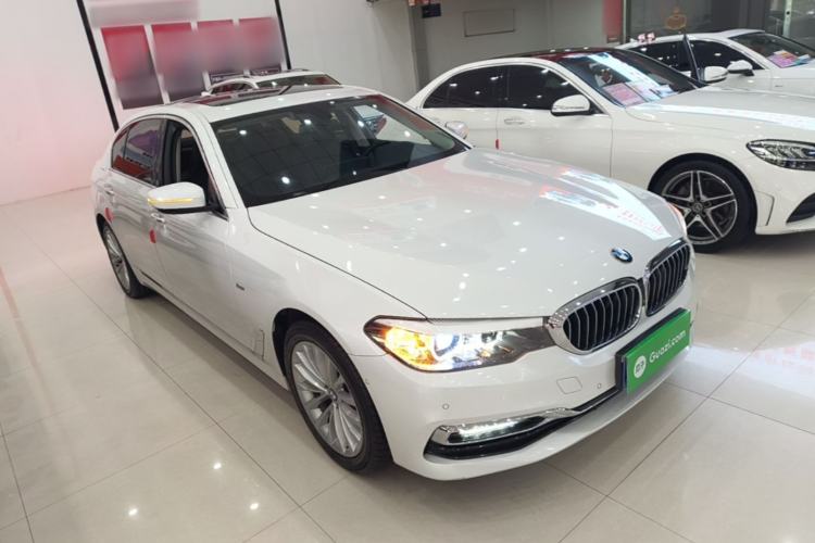 Used BMW 5 Series 2018 525Li Luxury Package Front Right 45 Deg