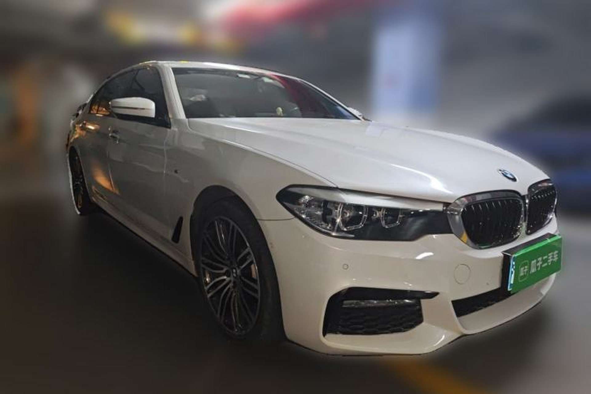 Used BMW 5 Series 2018 530Li Leading Model M Sport Package Front Right 45 Deg