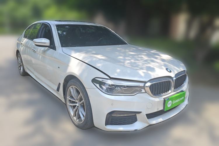Used BMW 5 Series 2018 525Li M Sport Package Front Right 45 Deg