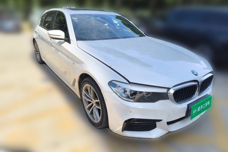 Used BMW 5 Series 2018 525Li M Sport Package Front Right 45 Deg
