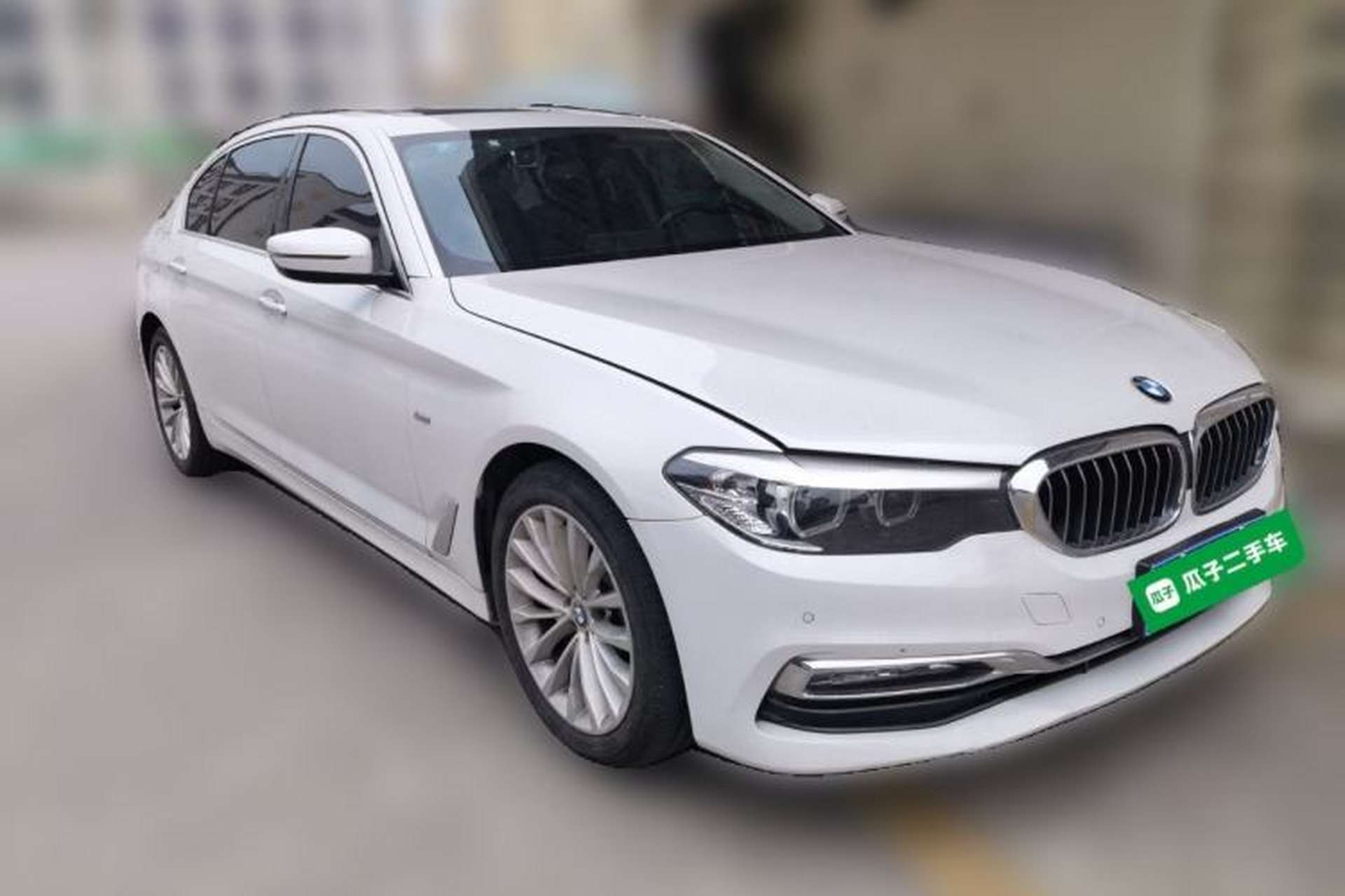 Used BMW 5 Series 2018 525Li Luxury Package Front Right 45 Deg