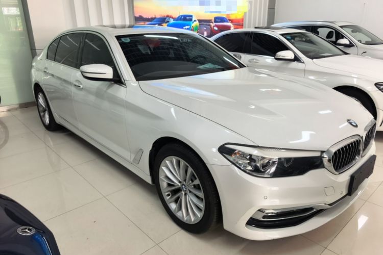 Used BMW 5 Series 2018 525Li Luxury Package Front Right 45 Deg