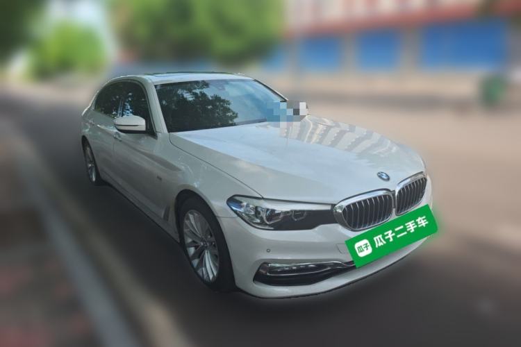 Used BMW 5 Series 2018 525Li Luxury Package Front Right 45 Deg