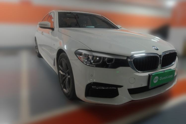 Used BMW 5 Series 2018 525i M Sport Package Front Right 45 Deg