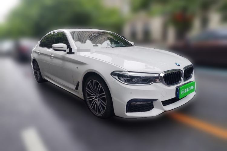 Used BMW 5 Series 2018 530i M Sport Package Front Right 45 Deg