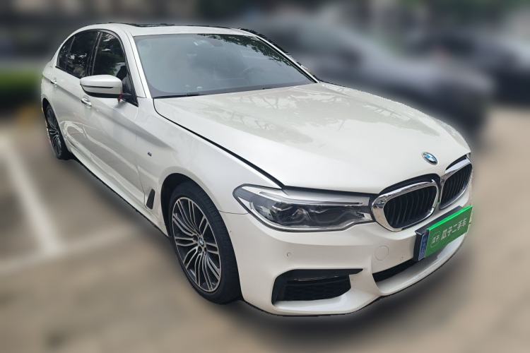 Used BMW 5 Series 2018 530Li Luxury Edition M Sport Package Front Right 45 Deg