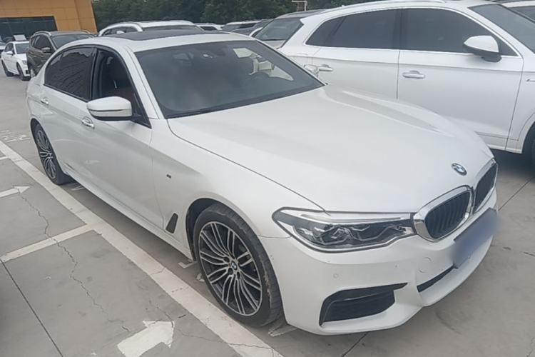 Used BMW 5 Series 2018 Restyled 530Li Leading Edition M Sport Package Front Right 45 Deg