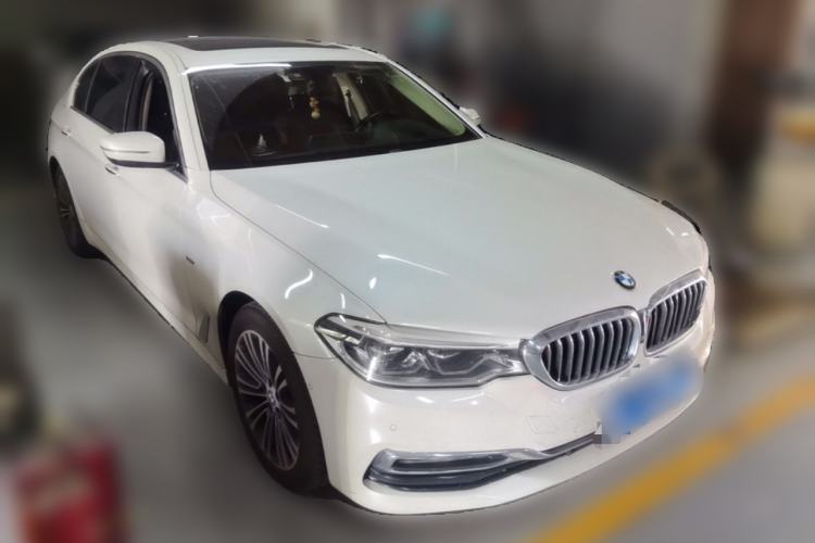 Used BMW 5 Series 2018 530Li Luxury Edition Premium Package Front Right 45 Deg