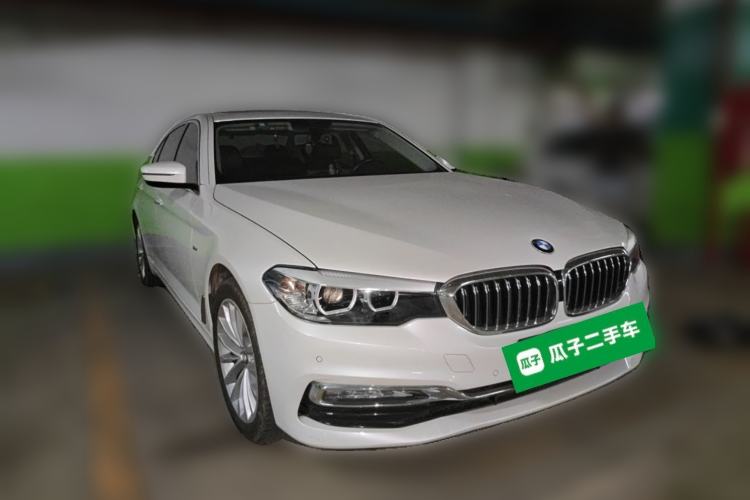 Used BMW 5 Series 2018 525Li Luxury Package Front Right 45 Deg