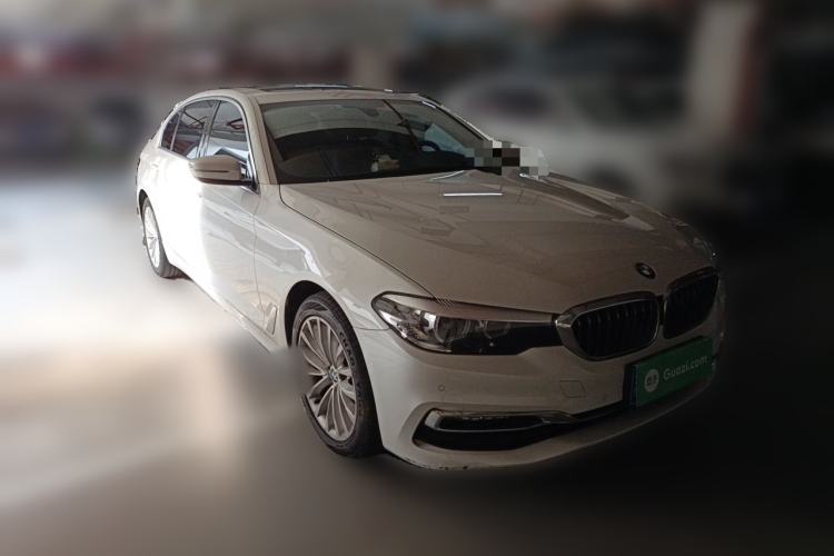 Used BMW 5 Series 2018 525Li Luxury Package Front Right 45 Deg