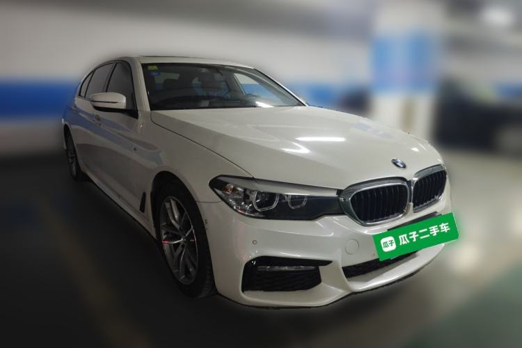 Used BMW 5 Series 2018 525Li M Sport Package Front Right 45 Deg