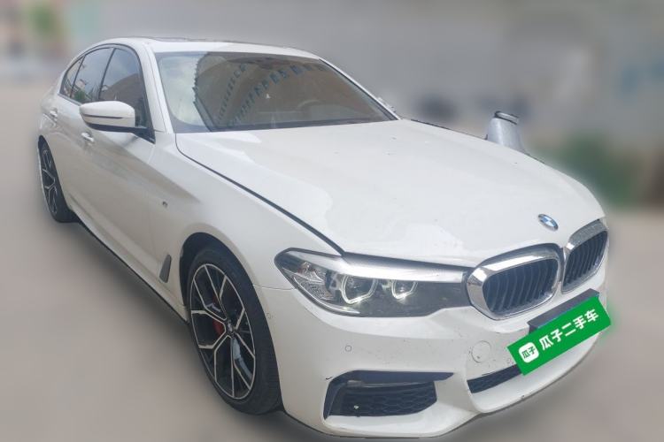 Used BMW 5 Series 2018 525i M Sport Package Front Right 45 Deg