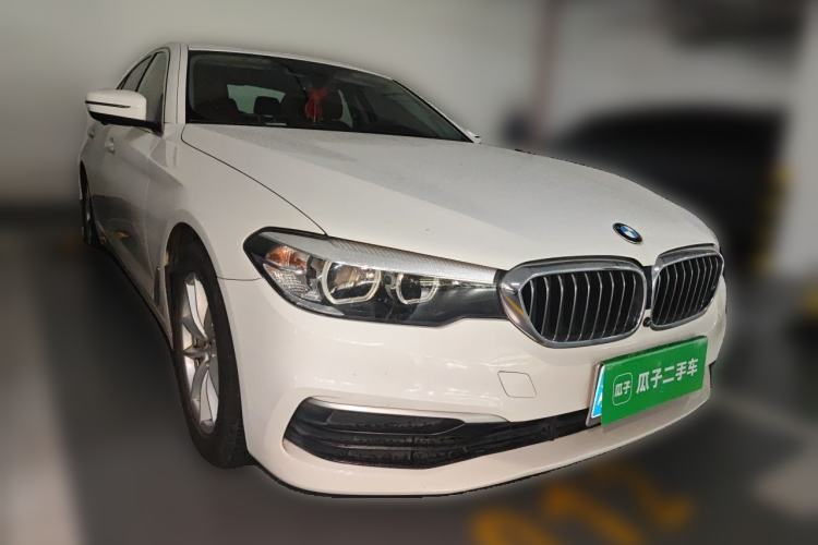 Used BMW 5 Series  Front Right 45 Deg