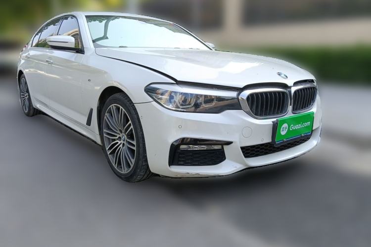 Used BMW 5 Series 2018 530Li Leading Model M Sport Package Front Right 45 Deg